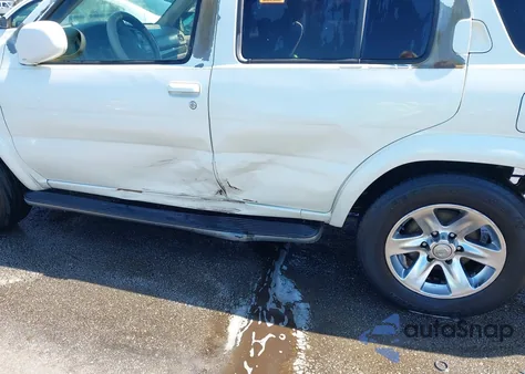 2004 Nissan Pathfinder Le Platinum from USA, damaged, VIN JN8DR09X54W808603